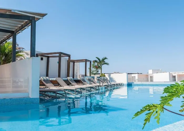 2bed 500m From