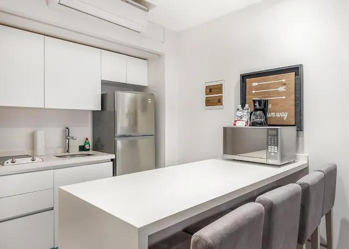 2bed 500m From *